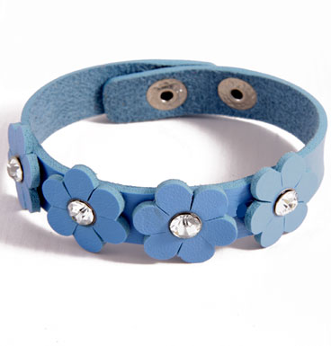 bracelet daisy chain