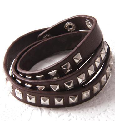 Armband Wrap Square studs