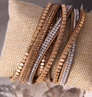 Bracelet Gold Studs and Strass