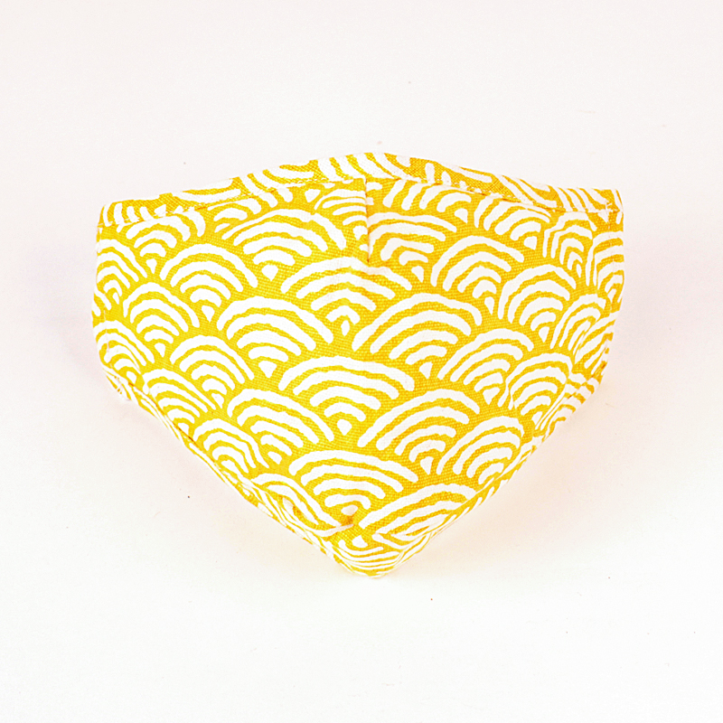 Mask Scalloped yellow