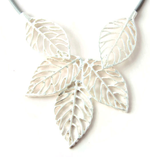 Necklace Leaf Silhoute