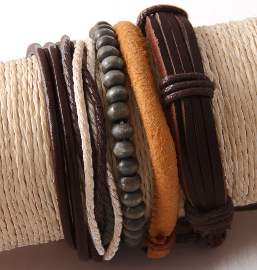 Set of 4 bracelets rope, wood and leather