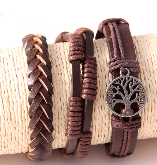 Set of braided leather and tree of life