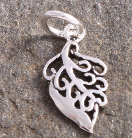 Silver Luck Charm Pendant Leaf