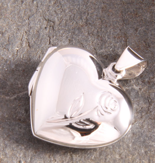 Silver Medaillon Heart & Rose