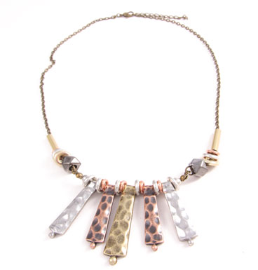 collier tri-colored pieces