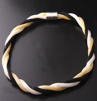 Magnet Necklace Triple Snake II