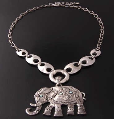 Collier Classsy Elephant