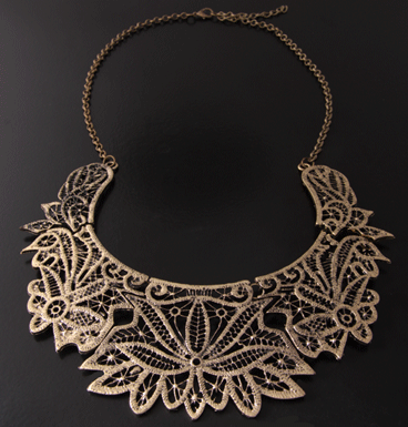 Collier Lace